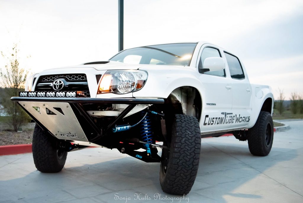 Toyota Tacoma long travel suspension kits